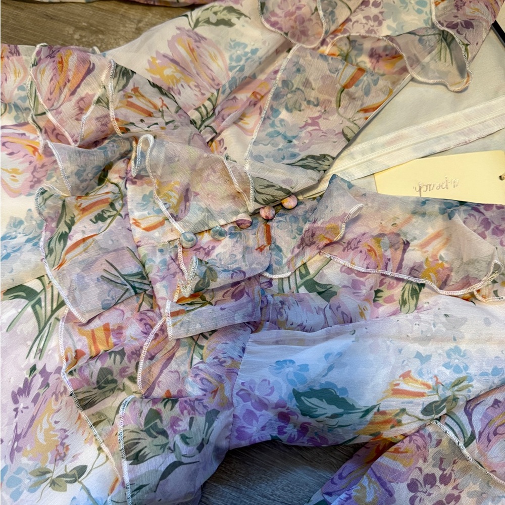 A.PEACH Floral Ruffle Long Sleeve romper - size S- NWT - Picture 4 of 10